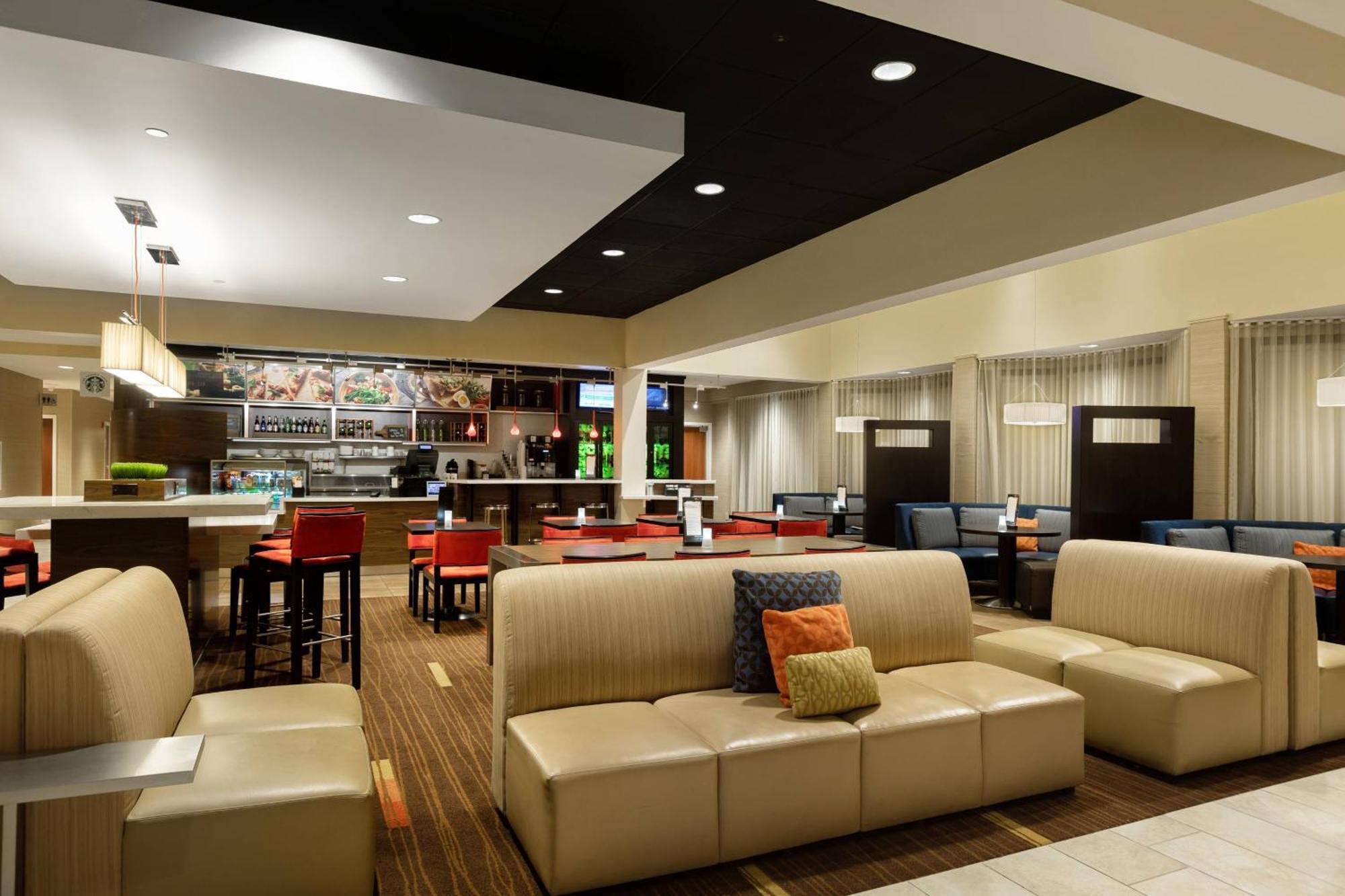 Courtyard By Marriott Dallas-Fort Worth/Bedford Exterior photo