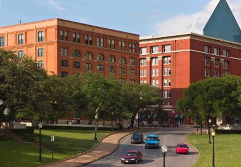 Courtyard By Marriott Dallas-Fort Worth/Bedford Exterior photo